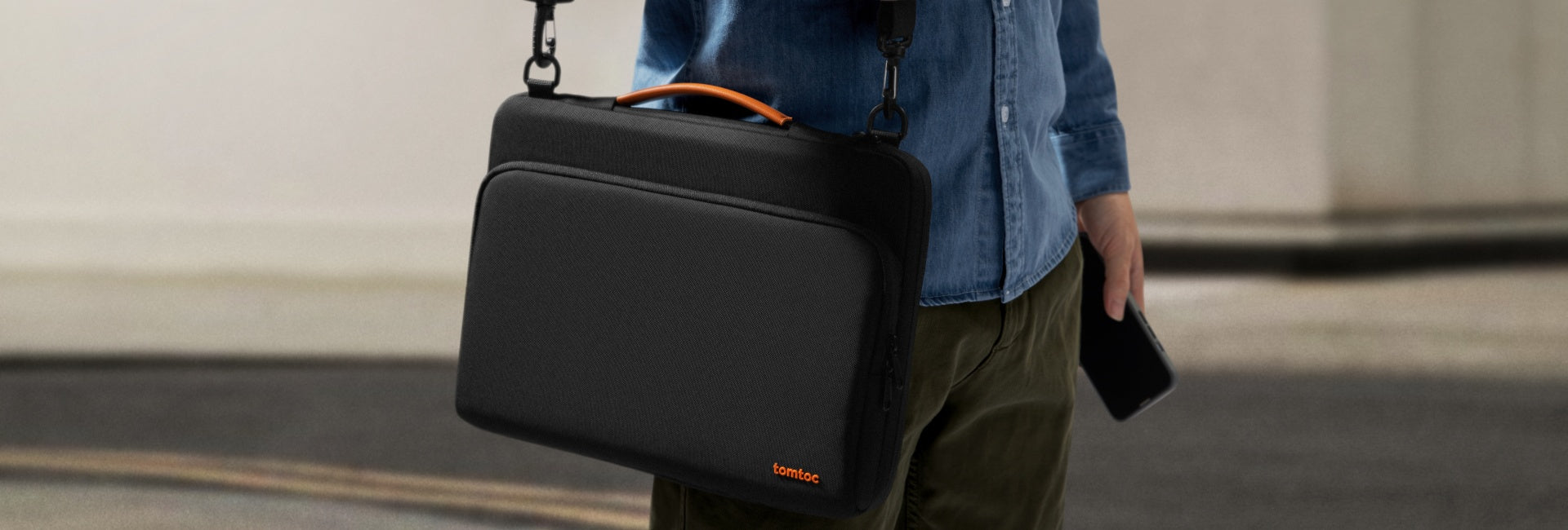 Defender-A40 Laptop Shoulder Bags