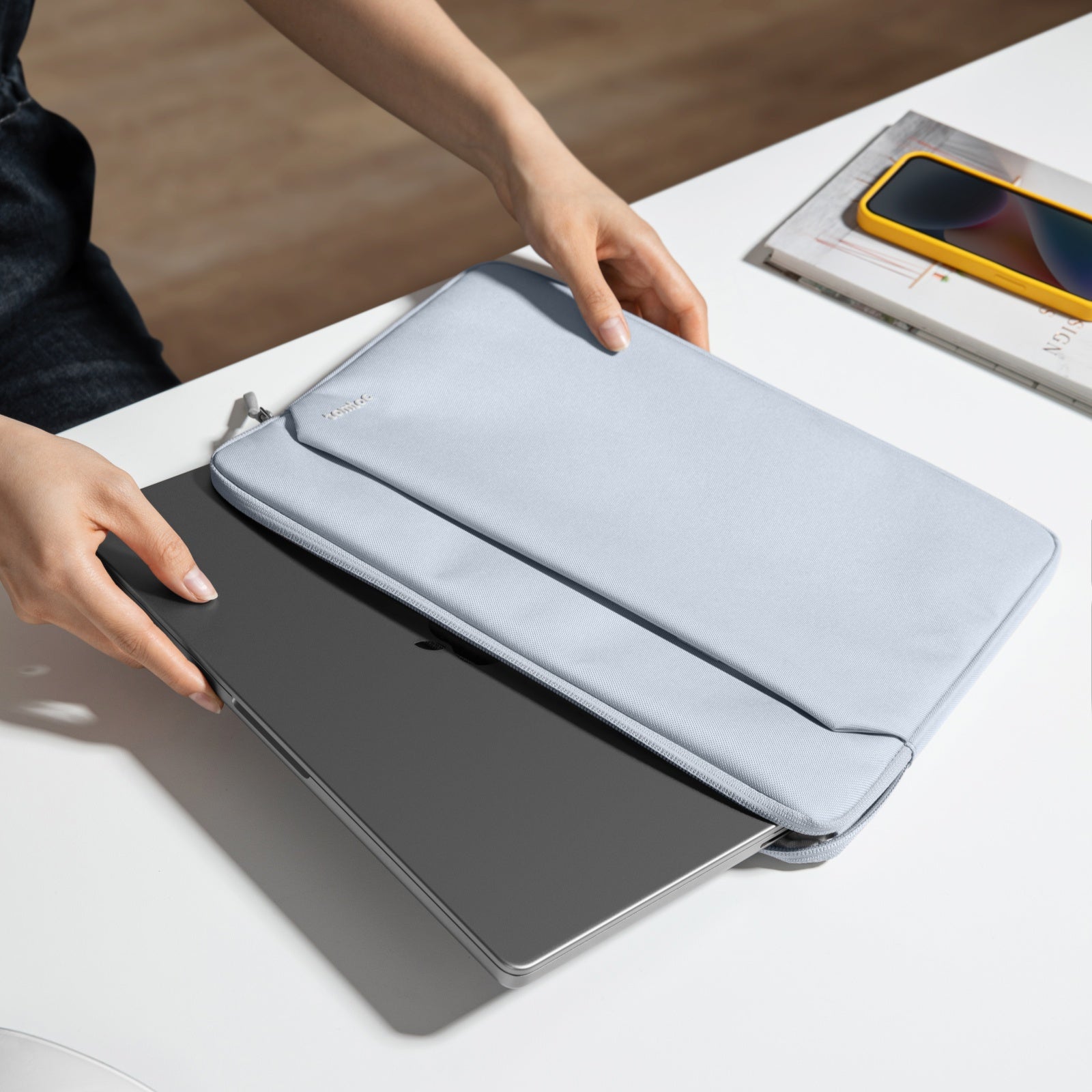 Light-A18 Laptop Sleeve for 13-inch New MacBook Air M4