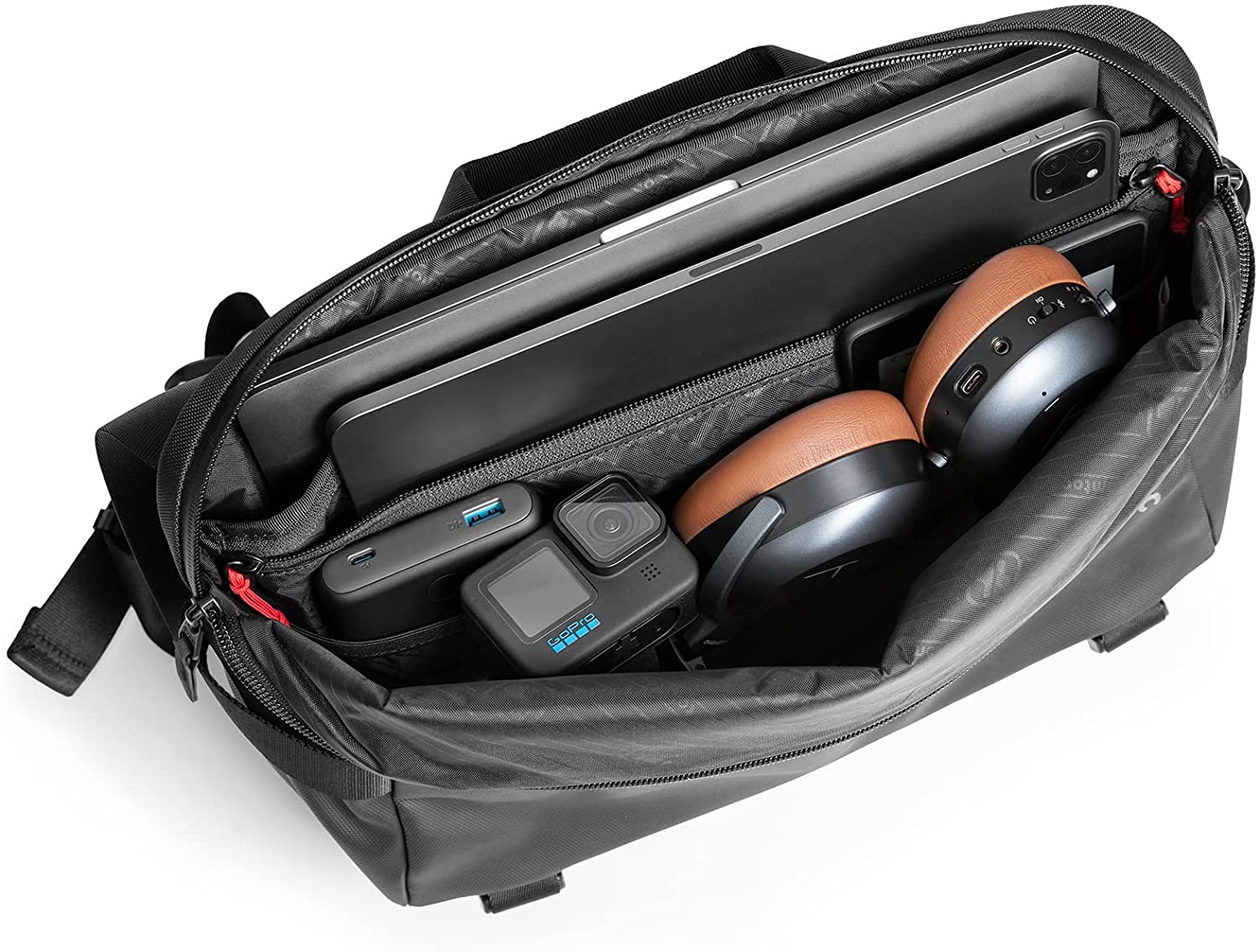Navigator-T24 Sling Bag 7L for 14-inch MacBook Pro